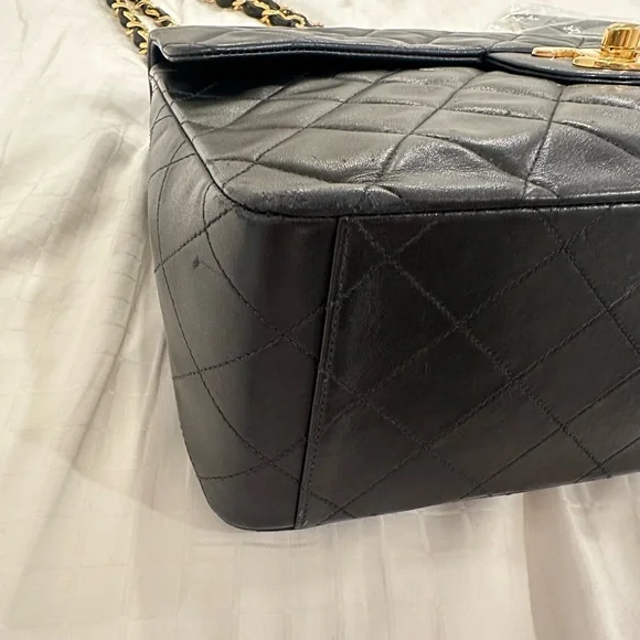 Chanel Black Quilted Leather Bag - Picture 6 of 12